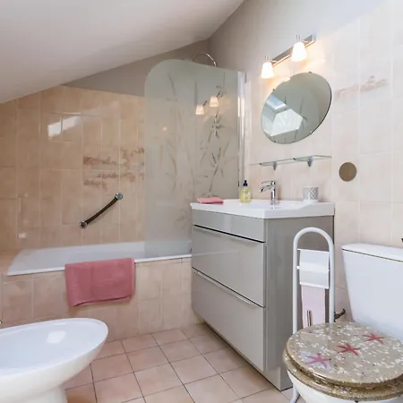 Maison De Pêcheurs Avec Terrasse En Bord De Loire, Wifi, Vélos Et équipé Bébé - Fr-1-306-1177 Saint-Florent-le-Vieil
