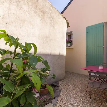 Hébergement de vacances Maison De Pêcheurs Avec Terrasse En Bord De Loire, Wifi, Vélos Et équipé Bébé - Fr-1-306-1177
