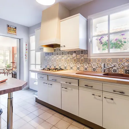 Maison De Pêcheurs Avec Terrasse En Bord De Loire, Wifi, Vélos Et équipé Bébé - Fr-1-306-1177