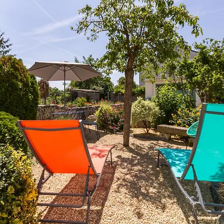Maison De Pêcheurs Avec Terrasse En Bord De Loire, Wifi, Vélos Et équipé Bébé - Fr-1-306-1177 Hébergement de vacances