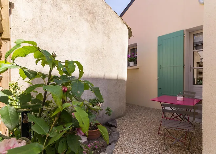 Ferienhaus Maison De Pecheurs Avec Terrasse En Bord De Loire, Wifi, Velos Et Equipe Bebe - Fr-1-306-1177